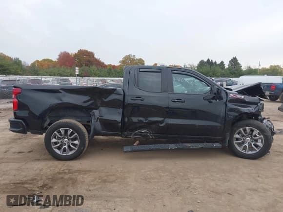 ✅ 2020 Chevrolet Silverado 1500 RST • VIN: 1GCRYEED4LZ118481 • Lot: 43607793. Listed on IAAI with 64,171 mi. Free auction sales archive from the USA and detailed vehicle history report at DreamBid. Image 13.