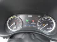 ✅ 2022 Toyota Highlander Platinum • VIN: 5TDFZRBH1NS211557 • Lot: 43460010. Wystawiony na IAAI z przebiegiem 21 155 mil. Bezpłatny archiwum sprzedaży aukcyjnych z USA i szczegółowy raport historii pojazdu na DreamBid. Zdjęcie 7.