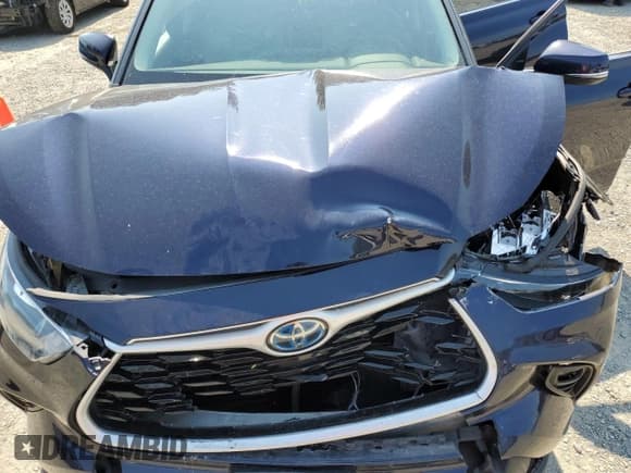 ✅ 2020 Toyota Highlander Hybrid LE • VIN: 5TDBBRCH0LS513064 • Lot: 71223885. Wystawiony na Copart z przebiegiem 128 059 mil. Bezpłatny archiwum sprzedaży aukcyjnych z USA i szczegółowy raport historii pojazdu na DreamBid. Zdjęcie 12.