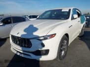 ✅ 2021 Maserati Levante • VIN: ZN661XUA8MX357747 • Lot: 41130139. Wystawiony na IAAI z przebiegiem 48 858 mil. Bezpłatny archiwum sprzedaży aukcyjnych z USA i szczegółowy raport historii pojazdu na DreamBid. Zdjęcie 2.