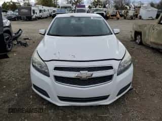 2013 Chevrolet Malibu LT z VIN 1G11C5SA4DF290253, wystawiony jako Copart lot #85428335 z przebiegiem 211 234 mil mil oraz Czysty tytuł • Clean title. Historia ofert i sprzedaży dostępna na DreamBid. Obrazek 5.