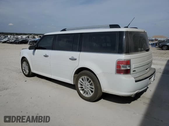 ✅ 2019 Ford Flex SEL • VIN: 2FMGK5C82KBA10372 • Lot: 81774745. Listed on Copart with 101,876 mi. Free auction sales archive from the USA and detailed vehicle history report at DreamBid. Image 2.