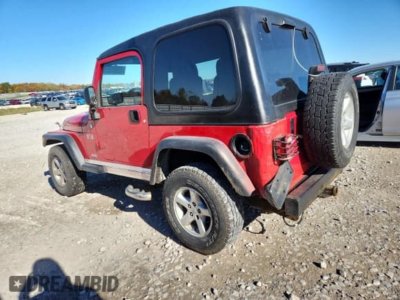 ✅ 2006 Jeep Wrangler X • VIN: 1J4FA39S76P750437 • Lot: 82685955. Wystawiony na Copart z przebiegiem Nie podano. Bezpłatny archiwum sprzedaży aukcyjnych z USA i szczegółowy raport historii pojazdu na DreamBid. Zdjęcie 2.