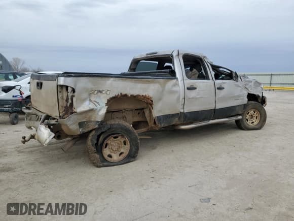 ✅ 2008 Chevrolet Silverado 2500HD Work Truck • VIN: 1GCHK23K88F151022 • Lot: 47746945. Wystawiony na Copart z przebiegiem 347 668 mil. Bezpłatny archiwum sprzedaży aukcyjnych z USA i szczegółowy raport historii pojazdu na DreamBid. Zdjęcie 3.