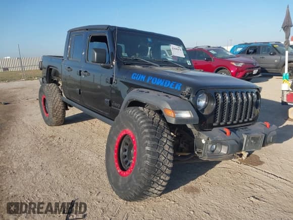 ✅ 2020 Jeep Gladiator Sport S • VIN: 1C6HJTAG6LL215048 • Lot: 43690478. Wystawiony na IAAI z przebiegiem 49 119 mil. Bezpłatny archiwum sprzedaży aukcyjnych z USA i szczegółowy raport historii pojazdu na DreamBid. Zdjęcie 1.