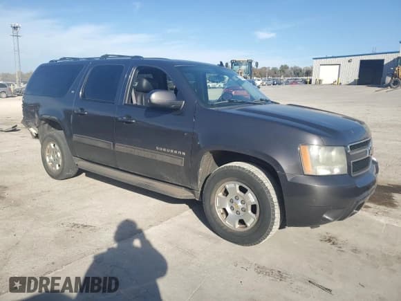 ✅ 2011 Chevrolet Suburban LT • VIN: 1GNSKJE35BR321467 • Lot: 92695585. Listed on Copart with 183,588 mi. Free auction sales archive from the USA and detailed vehicle history report at DreamBid. Image 4.