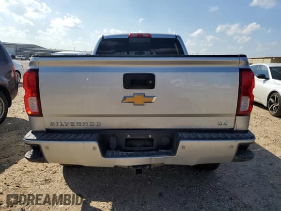✅ 2018 Chevrolet Silverado 1500 LTZ • VIN: 3GCUKSEC3JG336300 • Lot: 89837445. Wystawiony na Copart z przebiegiem 206 156 mil. Bezpłatny archiwum sprzedaży aukcyjnych z USA i szczegółowy raport historii pojazdu na DreamBid. Zdjęcie 6.