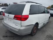 ✅ 2004 Toyota Sienna CE • VIN: 5TDZA23C94S080827 • Lot: 42098303. Wystawiony na IAAI z przebiegiem 233 892 mil. Bezpłatny archiwum sprzedaży aukcyjnych z USA i szczegółowy raport historii pojazdu na DreamBid. Zdjęcie 4.