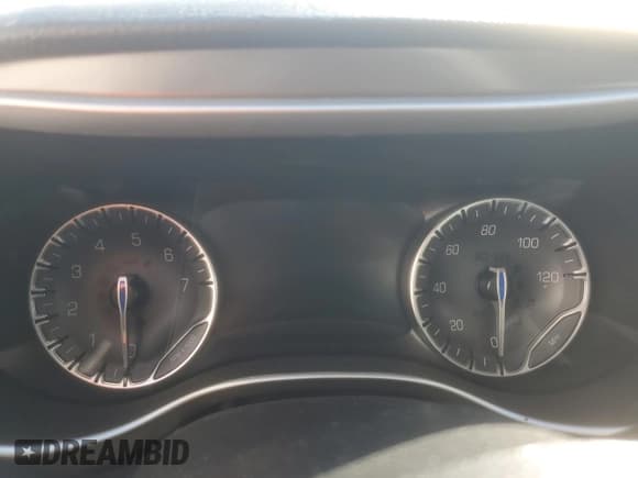 ✅ 2023 Chrysler Pacifica Touring L • VIN: 2C4RC1BG7PR508092 • Лот: 93070305. Опубликован ранее на Copart с пробегом Не указан. Бесплатный доступ к архиву аукционных продаж из США и подробный отчёт об истории автомобиля на DreamBid. Изображение 9.