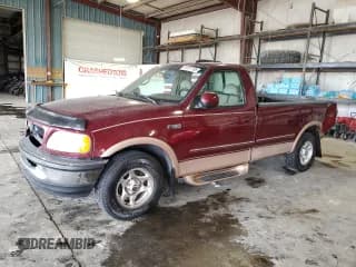 ✅ 1997 Ford F-150 • VIN: 1FTDF1762VKA20682 • Lot: 81577765. Wystawiony na Copart z przebiegiem 138 206 mil. Bezpłatny archiwum sprzedaży aukcyjnych z USA i szczegółowy raport historii pojazdu na DreamBid. Zdjęcie 1.