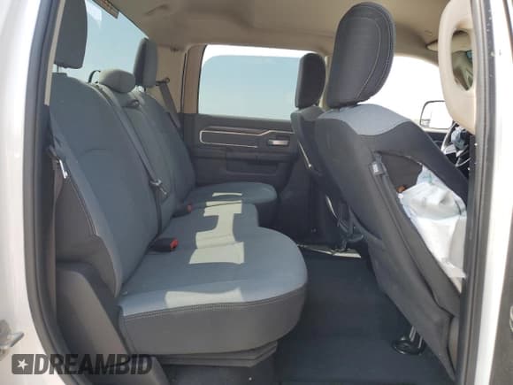 ✅ 2020 Ram 2500 Big Horn • VIN: 3C6UR5DL7LG123732 • Lot: 80030015. Listed on Copart with 106,786 mi. Free auction sales archive from the USA and detailed vehicle history report at DreamBid. Image 10.