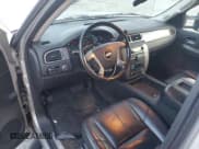 ✅ 2008 Chevrolet Avalanche LS • VIN: 3GNFK123X8G142081 • Лот: 91831055. Опубликован ранее на Copart с пробегом 235 539 миль. Бесплатный доступ к архиву аукционных продаж из США и подробный отчёт об истории автомобиля на DreamBid. Изображение 8.