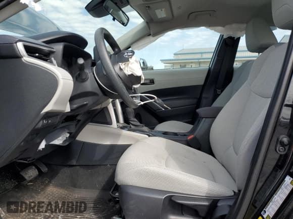 ✅ 2023 Toyota Corolla Cross L • VIN: 7MUAAAAG3PV050682 • Lot: 80054275. Listed on Copart with 51,704 mi. Free auction sales archive from the USA and detailed vehicle history report at DreamBid. Image 7.