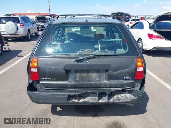 ✅ 1998 Ford Escort SE • VIN: 3FAFP15P0WR238401 • Lot: 43273047. Wystawiony na IAAI z przebiegiem 115 829 mil. Bezpłatny archiwum sprzedaży aukcyjnych z USA i szczegółowy raport historii pojazdu na DreamBid. Zdjęcie 16.