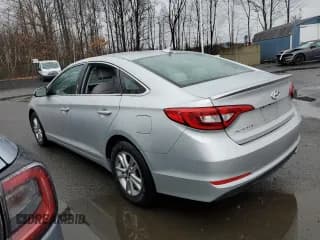 ✅ 2017 Hyundai Sonata SE • VIN: 5NPE24AF4HH493237 • Lot: 41027793. Listed on Copart with 71,664 mi. Free auction sales archive from the USA and detailed vehicle history report at DreamBid. Image 2.