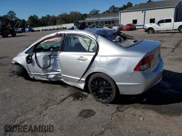 ✅ 2009 Honda Civic LX • VIN: 1HGFA16549L023469 • Lot: 86856365. Wystawiony na Copart z przebiegiem Nie podano. Bezpłatny archiwum sprzedaży aukcyjnych z USA i szczegółowy raport historii pojazdu na DreamBid. Zdjęcie 2.