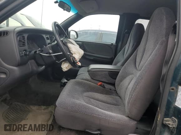 ✅ 1998 Dodge Dakota SLT • VIN: 1B7GL22X1WS754968 • Lot: 49078635. Wystawiony na Copart z przebiegiem 138 116 mil. Bezpłatny archiwum sprzedaży aukcyjnych z USA i szczegółowy raport historii pojazdu na DreamBid. Zdjęcie 7.