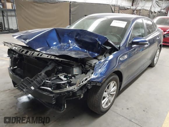 ✅ 2018 Kia Optima LX • VIN: 5XXGT4L35JG197010 • Lot: 43615325. Listed on IAAI with 162,408 mi. Free auction sales archive from the USA and detailed vehicle history report at DreamBid. Image 17.