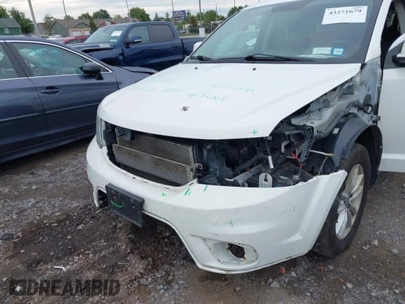 ✅ 2017 Dodge Journey SXT • VIN: 3C4PDDBG1HT575484 • Лот: 43271679. Опубликован ранее на IAAI с пробегом 128 967 миль. Бесплатный доступ к архиву аукционных продаж из США и подробный отчёт об истории автомобиля на DreamBid. Изображение 6.