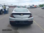 ✅ 2017 Chevrolet Volt LT • VIN: 1G1RC6S57HU191312 • Lot: 42242111. Wystawiony na IAAI z przebiegiem 80 080 mil. Bezpłatny archiwum sprzedaży aukcyjnych z USA i szczegółowy raport historii pojazdu na DreamBid. Zdjęcie 16.