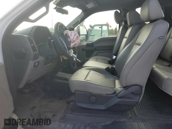 ✅ 2022 Ford F-250 XL • VIN: 1FT7X2B68NEG43777 • Lot: 50812725. Listed on Copart with 28,865 mi. Free auction sales archive from the USA and detailed vehicle history report at DreamBid. Image 7.