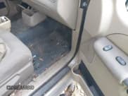 ✅ 2003 Ford Explorer Sport Trac XLS • VIN: 1FMZU67EX3UA09135 • Lot: 43108923. Wystawiony na IAAI z przebiegiem 242 236 mil. Bezpłatny archiwum sprzedaży aukcyjnych z USA i szczegółowy raport historii pojazdu na DreamBid. Zdjęcie 5.