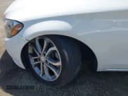 ✅ 2016 Mercedes-Benz C 300 Luxury • VIN: 55SWF4KB1GU121208 • Лот: 43013257. Опубликован ранее на IAAI с пробегом 90 645 миль. Бесплатный доступ к архиву аукционных продаж из США и подробный отчёт об истории автомобиля на DreamBid. Изображение 6.