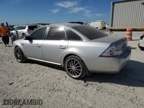 ✅ 2009 Ford Taurus SE • VIN: 1FAHP23W59G120445 • Лот: 77781514. Опубликован ранее на Copart с пробегом 193 411 миль. Бесплатный доступ к архиву аукционных продаж из США и подробный отчёт об истории автомобиля на DreamBid. Изображение 2.
