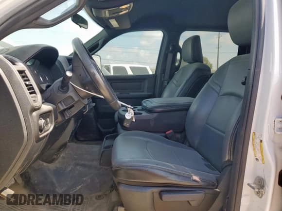 ✅ 2023 Ram 2500 Tradesman • VIN: 3C6UR4HJ3PG516362 • Лот: 66174995. Опубликован ранее на Copart с пробегом 17 017 миль. Бесплатный доступ к архиву аукционных продаж из США и подробный отчёт об истории автомобиля на DreamBid. Изображение 7.