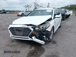 ✅ 2019 Hyundai Sonata SE • VIN: 5NPE24AFXKH801535 • Lot: 43384476. Listed on IAAI with 121,297 mi. Free auction sales archive from the USA and detailed vehicle history report at DreamBid. Image 6.