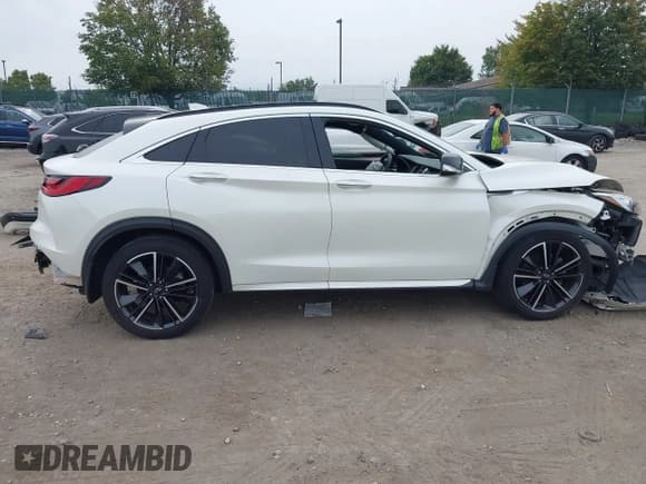 ✅ 2022 Infiniti QX55 Luxe • VIN: 3PCAJ5J33NF101839 • Lot: 43339900. Wystawiony na IAAI z przebiegiem 15 121 mil. Bezpłatny archiwum sprzedaży aukcyjnych z USA i szczegółowy raport historii pojazdu na DreamBid. Zdjęcie 14.