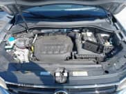 ✅ 2024 Volkswagen Tiguan SE R-Line Black • VIN: 3VV8B7AX5RM128490 • Lot: 42977920. Wystawiony na IAAI z przebiegiem 10 147 mil. Bezpłatny archiwum sprzedaży aukcyjnych z USA i szczegółowy raport historii pojazdu na DreamBid. Zdjęcie 10.