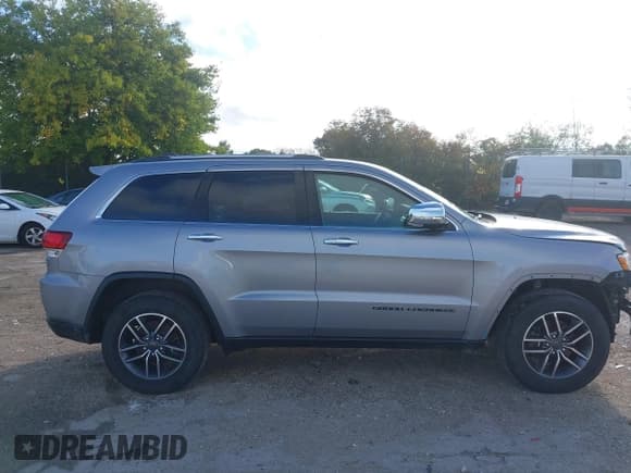 ✅ 2020 Jeep Grand Cherokee Limited • VIN: 1C4RJFBG2LC256080 • Лот: 43293236. Опубликован ранее на IAAI с пробегом 111 754 миль. Бесплатный доступ к архиву аукционных продаж из США и подробный отчёт об истории автомобиля на DreamBid. Изображение 13.