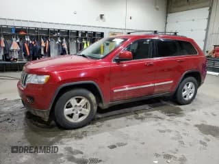 ✅ 2011 Jeep Grand Cherokee Laredo • VIN: 1J4RR4GG4BC512069 • Лот: 92752765. Опубликован ранее на Copart с пробегом 136 699 миль. Бесплатный доступ к архиву аукционных продаж из США и подробный отчёт об истории автомобиля на DreamBid. Изображение 1.