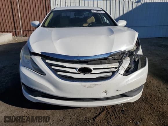✅ 2014 Hyundai Sonata GLS • VIN: 5NPEB4AC9EH924642 • Lot: 77323554. Listed on Copart with 223,096 mi. Free auction sales archive from the USA and detailed vehicle history report at DreamBid. Image 5.