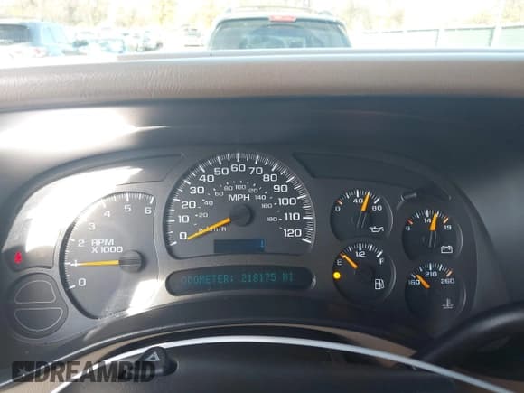 ✅ 2004 Chevrolet Silverado 1500 Z71 • VIN: 2GCEK13T441379543 • Lot: 43700681. Wystawiony na IAAI z przebiegiem 218 175 mil. Bezpłatny archiwum sprzedaży aukcyjnych z USA i szczegółowy raport historii pojazdu na DreamBid. Zdjęcie 7.