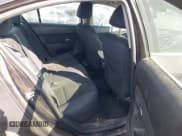 ✅ 2016 Chevrolet Cruze LT • VIN: 1G1PE5SB5G7139840 • Lot: 43157189. Wystawiony na IAAI z przebiegiem 119 120 mil. Bezpłatny archiwum sprzedaży aukcyjnych z USA i szczegółowy raport historii pojazdu na DreamBid. Zdjęcie 8.