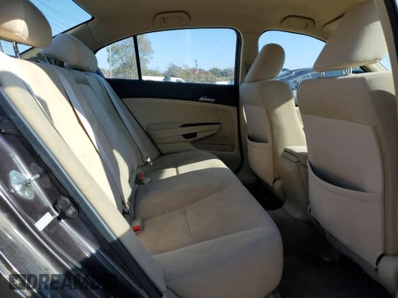 ✅ 2011 Honda Accord LX • VIN: 1HGCP2F35BA126830 • Lot: 90218415. Listed on Copart with 107,446 mi. Free auction sales archive from the USA and detailed vehicle history report at DreamBid. Image 10.