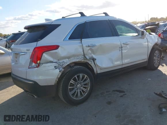 ✅ 2017 Cadillac XT5 Luxury FWD • VIN: 1GYKNBRS2HZ246852 • Lot: 43712936. Listed on IAAI with 133,743 mi. Free auction sales archive from the USA and detailed vehicle history report at DreamBid. Image 4.