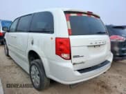 ✅ 2017 Dodge Grand Caravan SE • VIN: 2C7WDGBG9HR738806 • Lot: 85950675. Wystawiony na Copart z przebiegiem 145 436 mil. Bezpłatny archiwum sprzedaży aukcyjnych z USA i szczegółowy raport historii pojazdu na DreamBid. Zdjęcie 2.