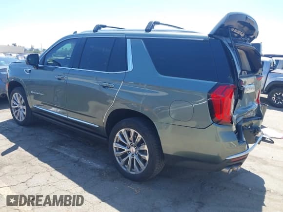 ✅ 2023 GMC Yukon Denali • VIN: 1GKS2DKL2PR182229 • Lot: 42866109. Wystawiony na IAAI z przebiegiem 40 820 mil. Bezpłatny archiwum sprzedaży aukcyjnych z USA i szczegółowy raport historii pojazdu na DreamBid. Zdjęcie 3.