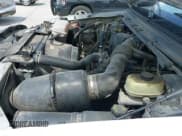 ✅ 2001 Ford F-250 XL • VIN: 1FTNF20L81EB33121 • Lot: 42902232. Listed on IAAI with 148,711 mi. Free auction sales archive from the USA and detailed vehicle history report at DreamBid. Image 21.