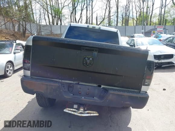 ✅ 2017 Ram 1500 SLT • VIN: 1C6RR6GT7HS520333 • Lot: 42169541. Wystawiony na IAAI z przebiegiem 199 184 mil. Bezpłatny archiwum sprzedaży aukcyjnych z USA i szczegółowy raport historii pojazdu na DreamBid. Zdjęcie 16.