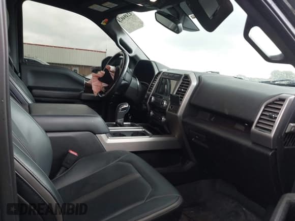 ✅ 2017 Ford F-150 XL • VIN: 1FTEW1EG6HFB41177 • Lot: 42494824. Listed on IAAI with 130,692 mi. Free auction sales archive from the USA and detailed vehicle history report at DreamBid. Image 5.