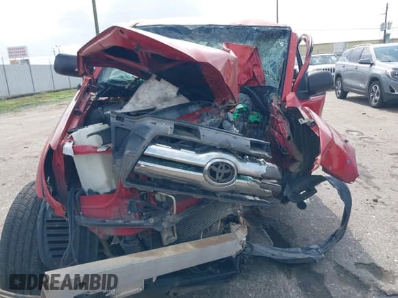 ✅ 2010 Toyota Tacoma PreRunner • VIN: 3TMJU4GN1AM107381 • Lot: 42439023. Listed on IAAI with Not provided. Free auction sales archive from the USA and detailed vehicle history report at DreamBid. Image 13.