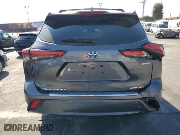 ✅ 2023 Toyota Highlander Hybrid Limited • VIN: 5TDXBRCH3PS576462 • Lot: 87033335. Listed on Copart with 32,294 mi. Free auction sales archive from the USA and detailed vehicle history report at DreamBid. Image 6.
