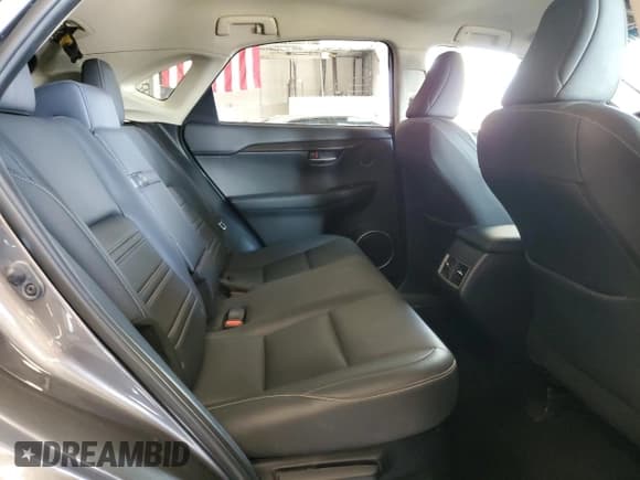 ✅ 2020 Lexus NX 300 • VIN: JTJAARBZ6L2165655 • Lot: 71475665. Wystawiony na Copart z przebiegiem 61 302 mil. Bezpłatny archiwum sprzedaży aukcyjnych z USA i szczegółowy raport historii pojazdu na DreamBid. Zdjęcie 11.