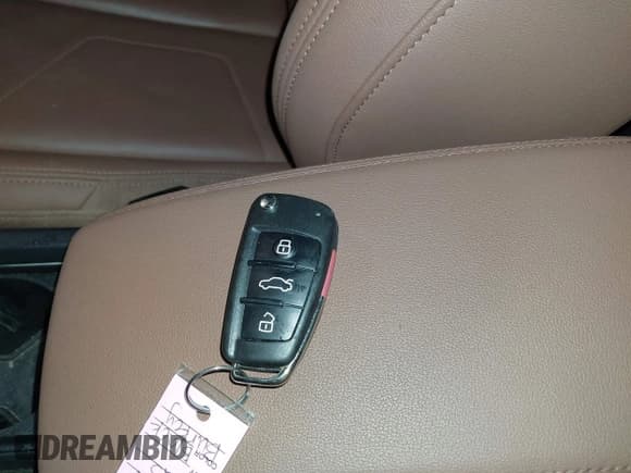 ✅ 2020 Audi Q3 S line Premium Plus • VIN: WA1EECF38L1088525 • Lot: 42734803. Listed on IAAI with 69,192 mi. Free auction sales archive from the USA and detailed vehicle history report at DreamBid. Image 11.