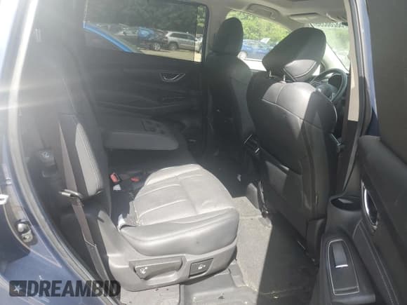 ✅ 2024 Subaru Ascent Limited • VIN: 4S4WMARD2R3437385 • Lot: 68286395. Listed on Copart with 14,822 mi. Free auction sales archive from the USA and detailed vehicle history report at DreamBid. Image 11.