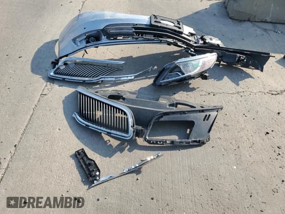 ✅ 2013 Lincoln MKS • VIN: 1LNHL9EK3DG618754 • Лот: 67368535. Опубликован ранее на Copart с пробегом 65 807 миль. Бесплатный доступ к архиву аукционных продаж из США и подробный отчёт об истории автомобиля на DreamBid. Изображение 12.